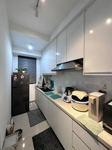 Kediaman Servis untuk Dijual di United Point (Residensi Berpadu) - Alison Chiu - Kitchen - PropertyGuru.com.my