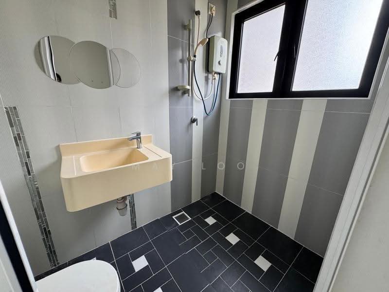 Condominium for Rent at Treetops Residence - May Loo - Bathroom - PropertyGuru.com.my