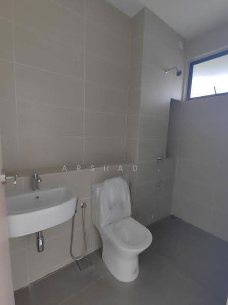 Cluster House for Sale in Iskandar Puteri (Nusajaya) (Johor) - Arshad . - Bathroom - PropertyGuru.com.my