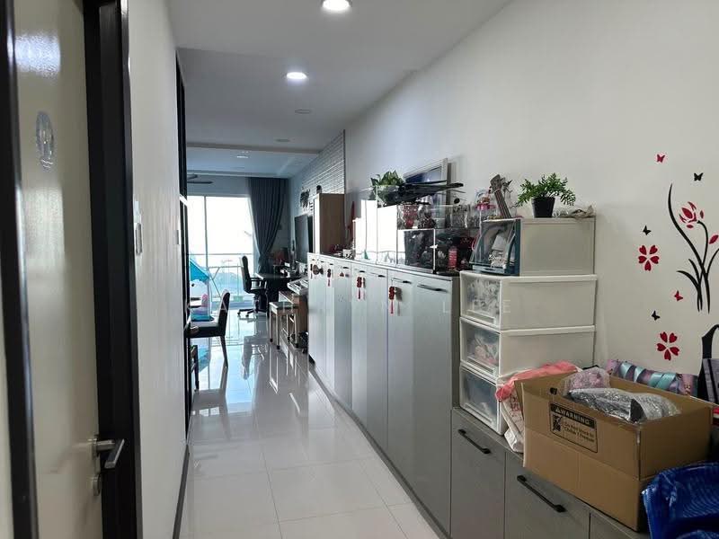 Condominium for Sale at Vertiq - Kathryn Lee - Corridor - PropertyGuru.com.my