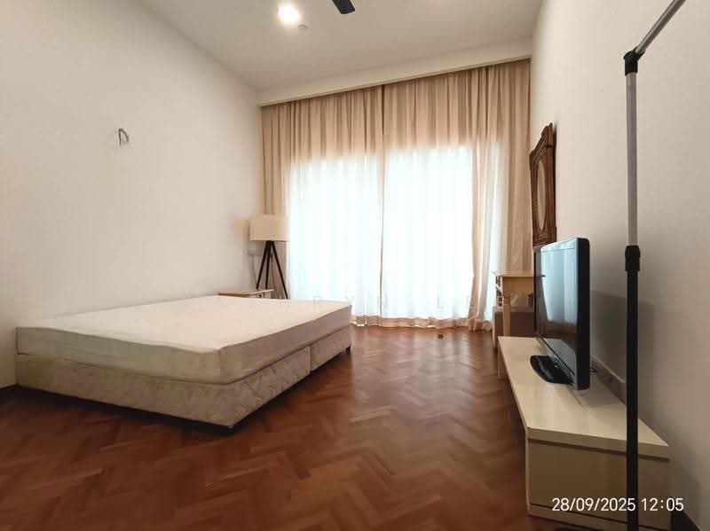 Service Residence for Sale at Straits Quay (The Suites at Waterside) - Kathryn Lee - Bedroom - PropertyGuru.com.my