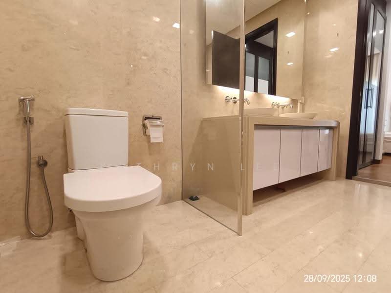 Service Residence for Sale at Straits Quay (The Suites at Waterside) - Kathryn Lee - Bathroom - PropertyGuru.com.my