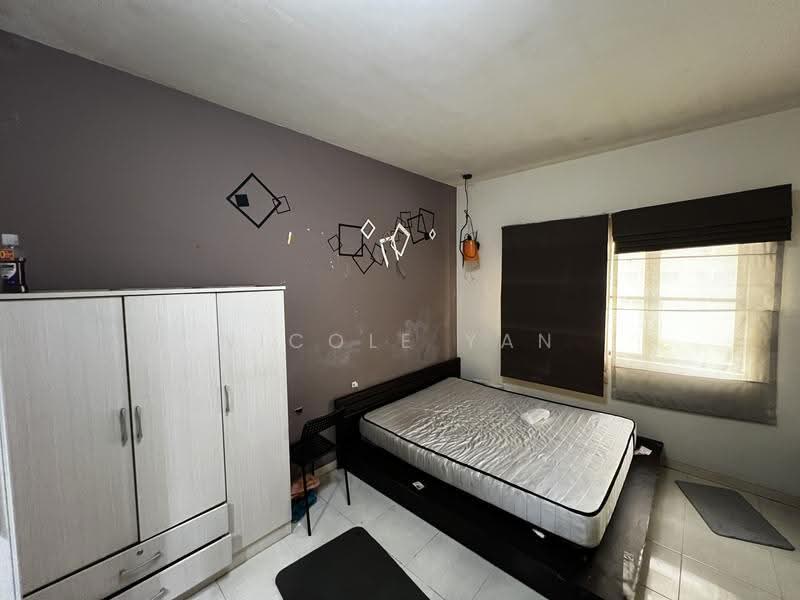 Kondominium untuk Dijual di Pelangi Utama - Nicole Yan - Bedroom - PropertyGuru.com.my