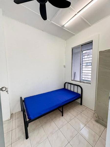 Pangsapuri untuk Dijual di Megan Setapak - Ahmad Ikhwan Arif - Bedroom - PropertyGuru.com.my