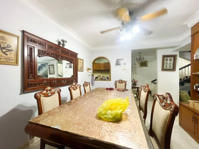 2-storey Terraced House for Sale in Seksyen 4 (Shah Alam) - Ahmad Ikhwan Arif - Dining Room - PropertyGuru.com.my