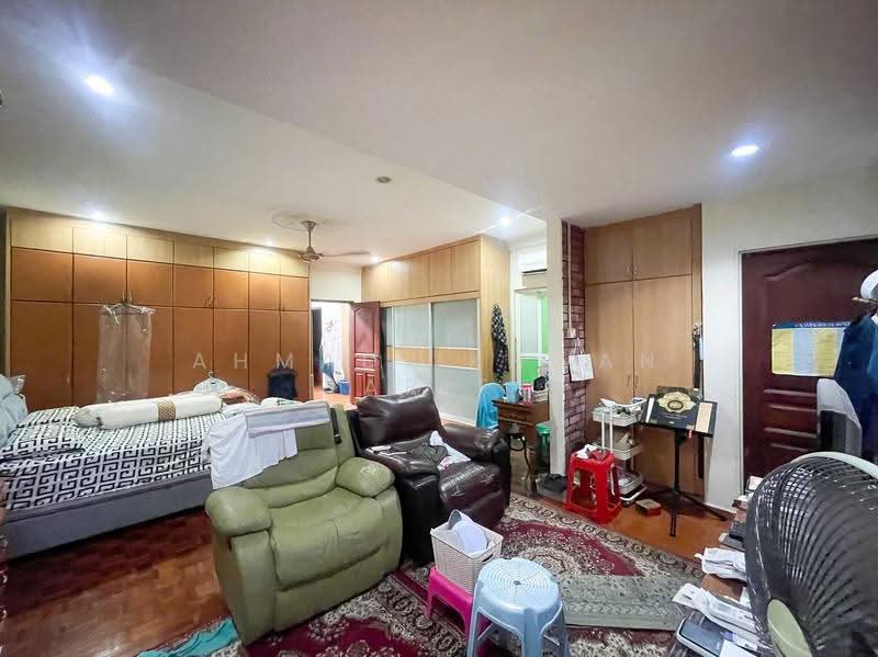 2-storey Terraced House for Sale in Seksyen 4 (Shah Alam) - Ahmad Ikhwan Arif - Bedroom - PropertyGuru.com.my