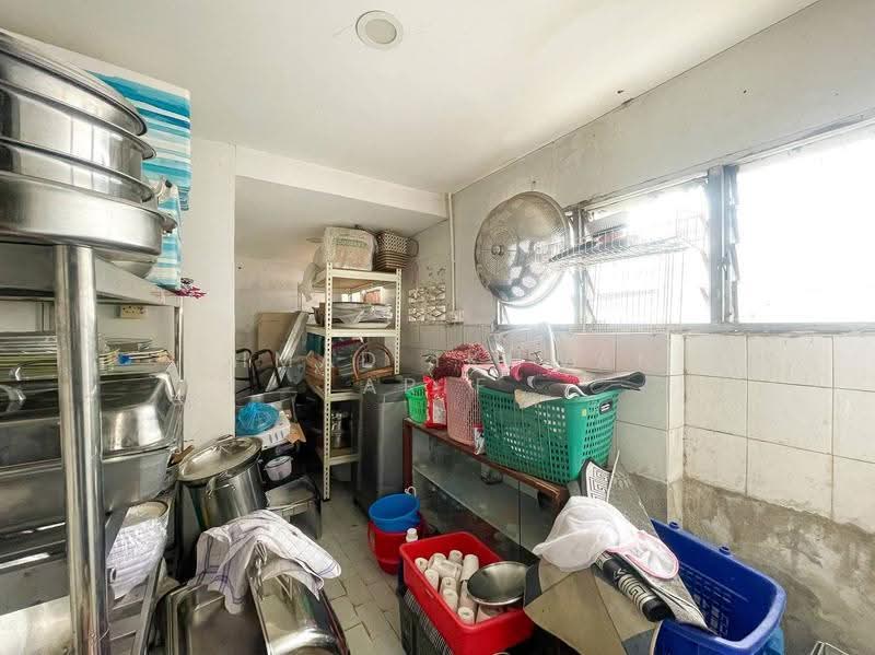 2-storey Terraced House for Sale in Seksyen 4 (Shah Alam) - Ahmad Ikhwan Arif - Kitchen - PropertyGuru.com.my