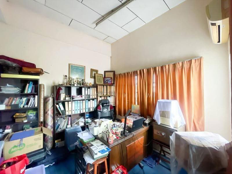 2-storey Terraced House for Sale in Seksyen 4 (Shah Alam) - Ahmad Ikhwan Arif - Study - PropertyGuru.com.my