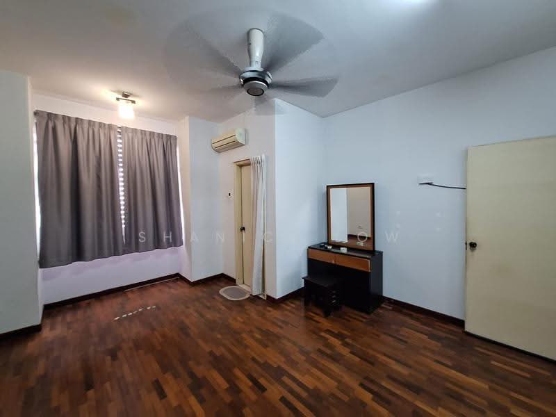 Rumah Teres 2-Tingkat untuk Dijual di Taman Puchong Hartamas (Puchong) - Shanice Low - Bedroom - PropertyGuru.com.my