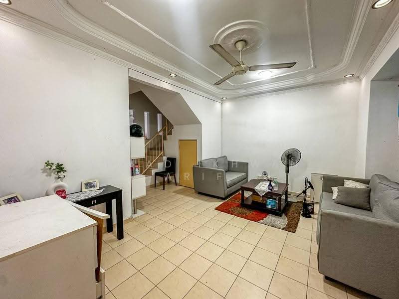Terraced House for Sale in Sungai Buloh (Selangor) - Ahmad Ikhwan Arif - Living Room - PropertyGuru.com.my