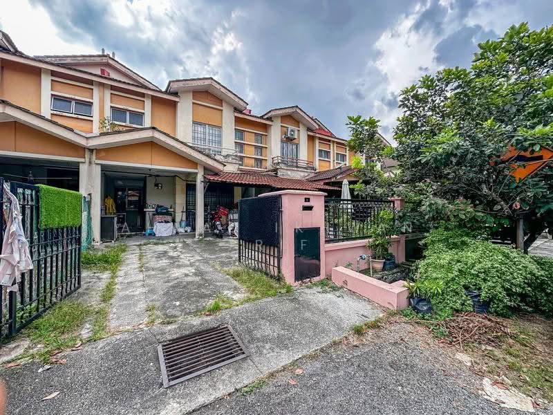 Terraced House for Sale in Sungai Buloh (Selangor) - Ahmad Ikhwan Arif - Exterior - PropertyGuru.com.my