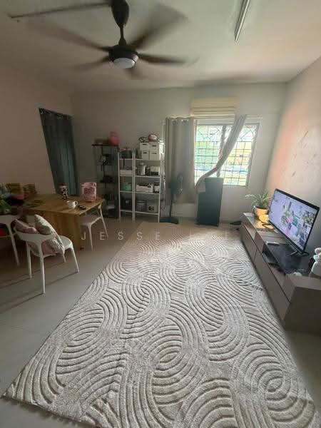 1-storey Terraced House for Rent in Petaling Jaya (Kepong) - Jesse Lee - Living Room - PropertyGuru.com.my