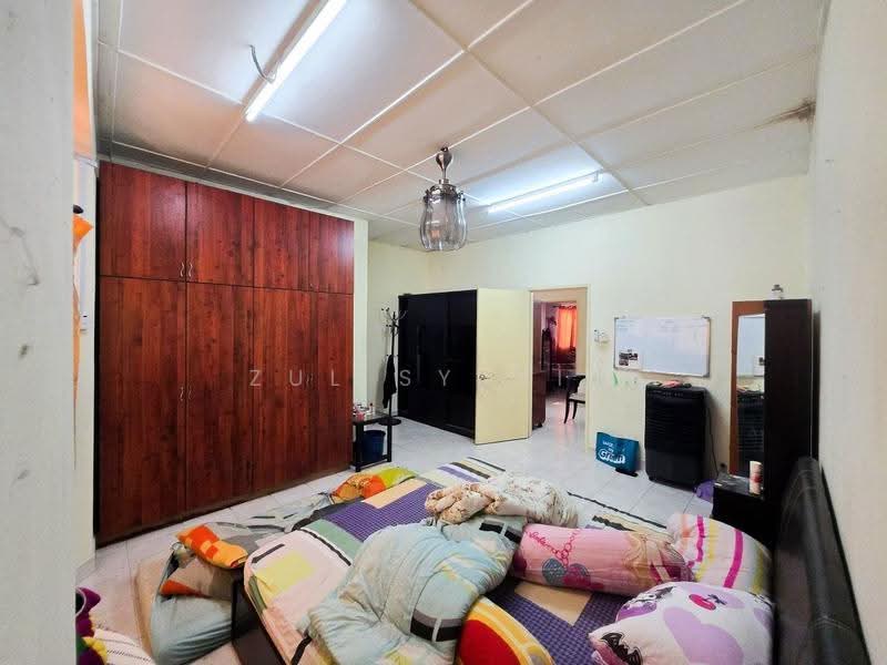 2-storey Terraced House for Sale in Sunway Batu Caves (Batu Caves) - Zul Syafiq - Bedroom - PropertyGuru.com.my