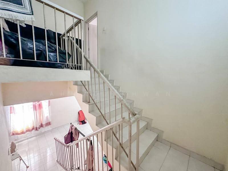 2-storey Terraced House for Sale in Taman Mawar (Sepang) - Ahmad Ikhwan Arif - Interior - PropertyGuru.com.my