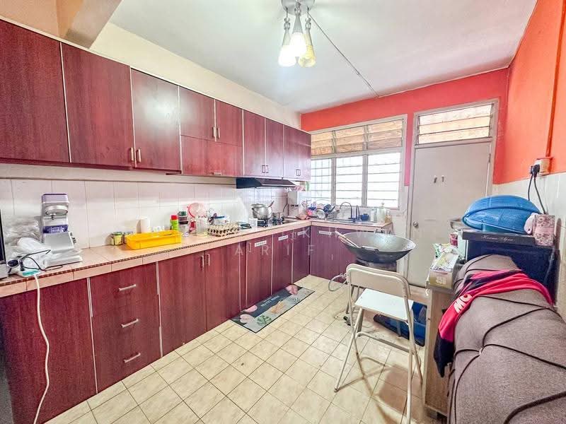 2-storey Terraced House for Sale in Taman Mawar (Sepang) - Ahmad Ikhwan Arif - Kitchen - PropertyGuru.com.my