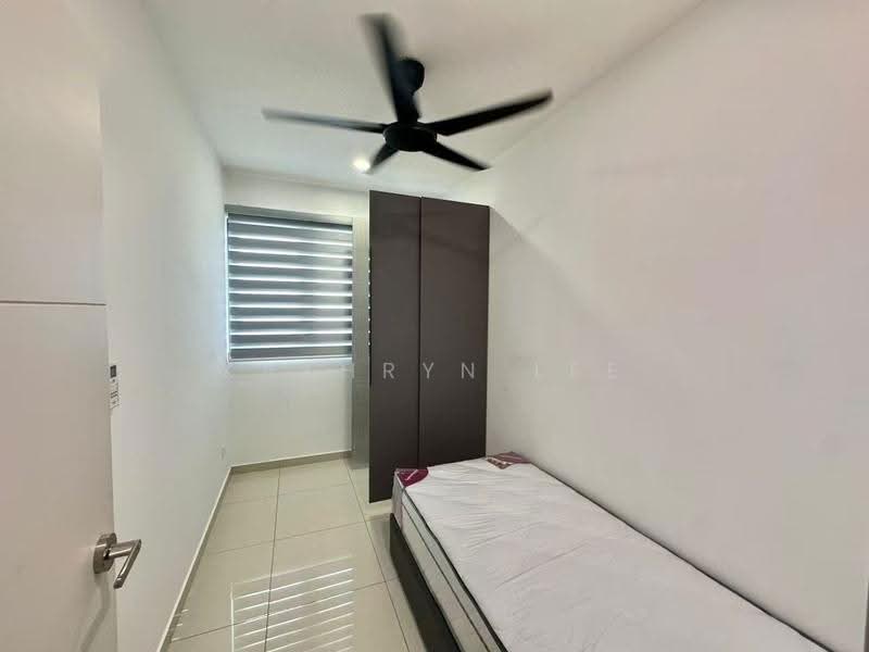 Condominium for Sale at Waterside Residence - Kathryn Lee - Bedroom - PropertyGuru.com.my
