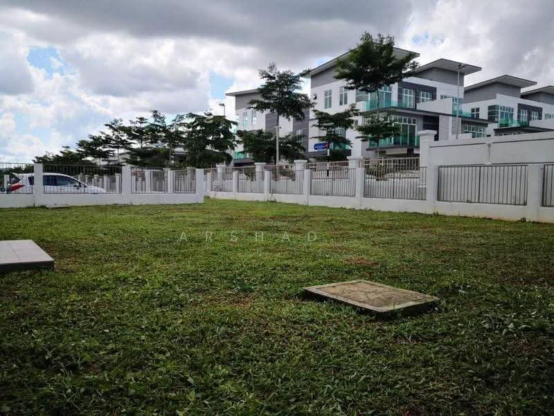 3-storey Terraced House for Sale in Taman Mutiara Mas (Skudai) - Arshad . - Exterior - PropertyGuru.com.my