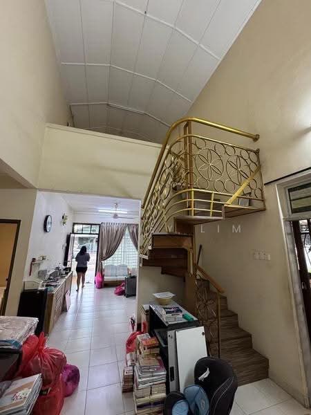Rumah Teres 1-Tingkat untuk Dijual di Taman Pelangi Indah (Ulu Tiram) - Jeffrey Lim - Living Room - PropertyGuru.com.my