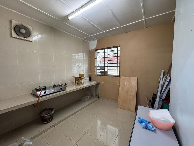 Rumah Teres 1-Tingkat untuk Dijual di Taman Pelangi Indah (Ulu Tiram) - Jeffrey Lim - Kitchen - PropertyGuru.com.my