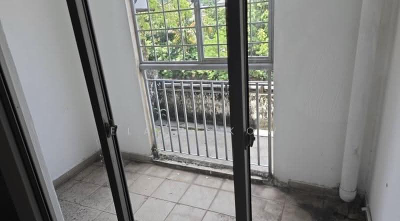 Office for Sale in Seksyen 3, Taman Kinrara (Puchong) - Elaine Kow - Balcony - PropertyGuru.com.my