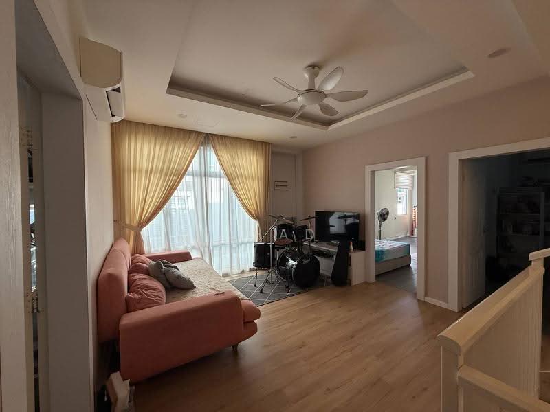 Cluster House for Sale in Taman Nusa Sentral (Iskandar Puteri (Nusajaya)) - Arshad . - Living Room - PropertyGuru.com.my