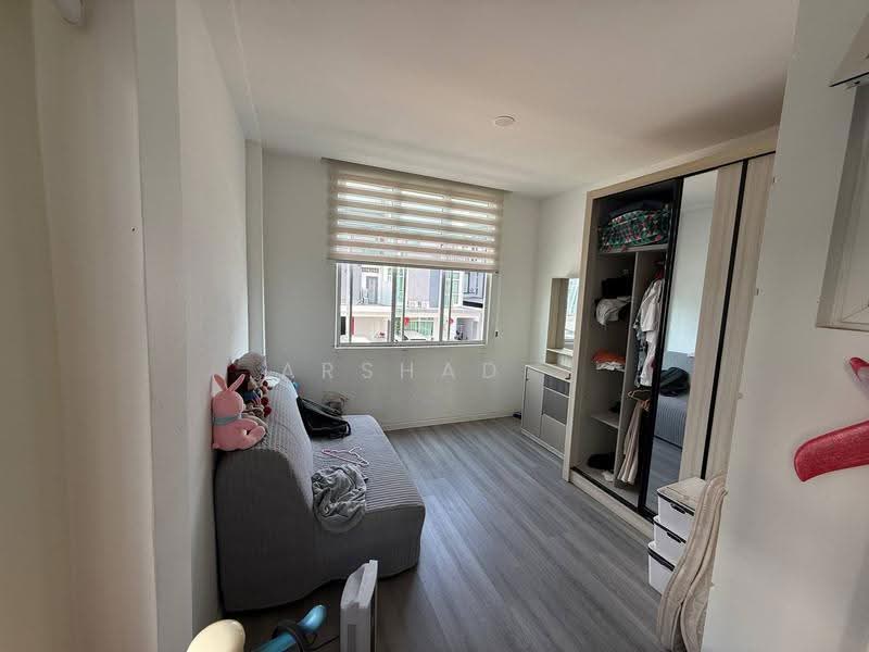Cluster House for Sale in Taman Nusa Sentral (Iskandar Puteri (Nusajaya)) - Arshad . - Bedroom - PropertyGuru.com.my