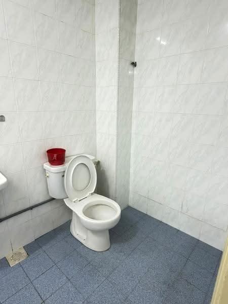 Rumah Teres 1.5-Tingkat untuk Disewa di Taman Perling (Perling) - Jovia Thoh - Bathroom - PropertyGuru.com.my