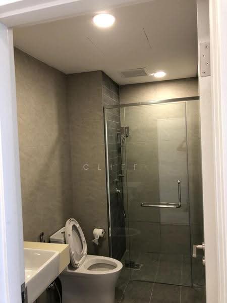 Condominium for Rent at Vivo Residential Suites - Cliff Siow - Bathroom - PropertyGuru.com.my