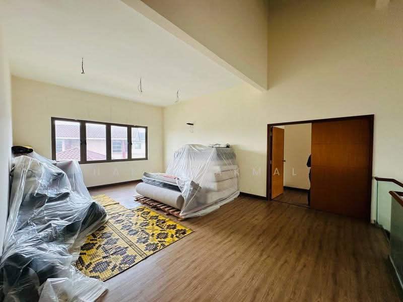 Bungalow House for Sale in Bandar Seri Putra (Bangi) - Hakimi Akmal - Living Room - PropertyGuru.com.my