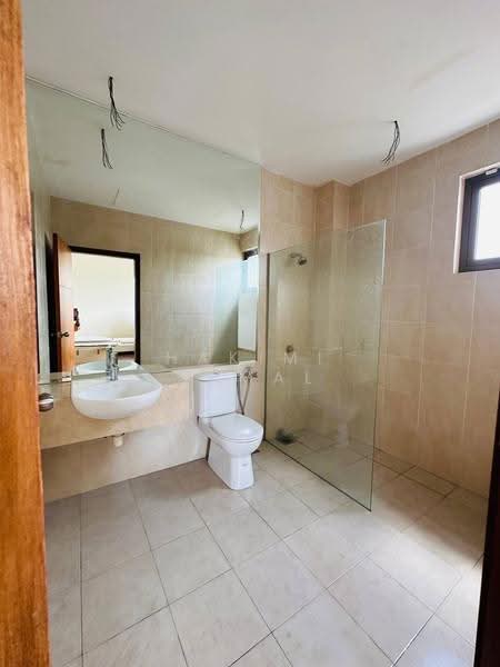 Bungalow House for Sale in Bandar Seri Putra (Bangi) - Hakimi Akmal - Bathroom - PropertyGuru.com.my