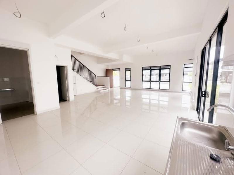 Semi-Detached House for Rent in Bandar Seri Coalfields (Sungai Buloh) - Chee Hin - Living Room - PropertyGuru.com.my