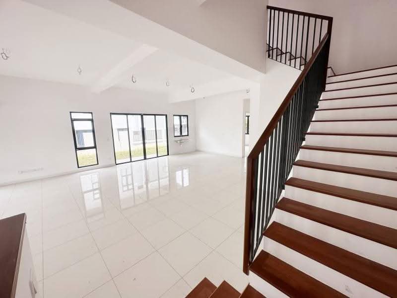 Semi-Detached House for Rent in Bandar Seri Coalfields (Sungai Buloh) - Chee Hin - Living Room - PropertyGuru.com.my