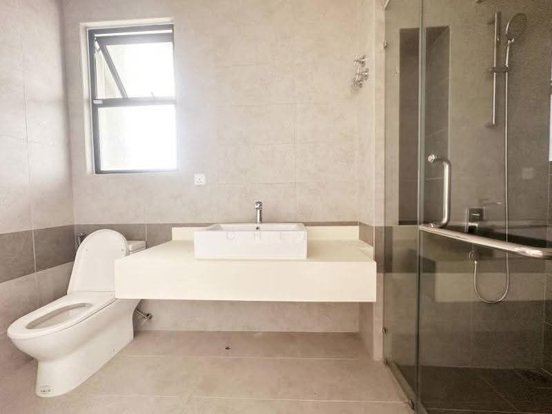 Semi-Detached House for Rent in Bandar Seri Coalfields (Sungai Buloh) - Chee Hin - Bathroom - PropertyGuru.com.my