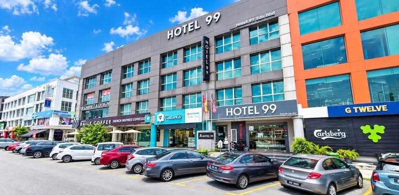 Shop for Rent in Bandar Puteri Puchong (Puchong) - Esther Tan - Exterior - PropertyGuru.com.my
