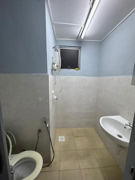 Kondominium untuk Disewa di Juta Mines - Y.H. Lee - Bathroom - PropertyGuru.com.my