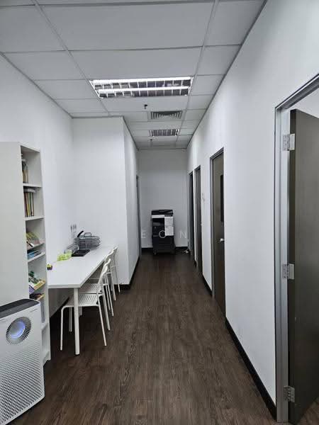 Shop / Office untuk Disewa di Desa Parkcity (Kuala Lumpur) - Leon Liew - Corridor - PropertyGuru.com.my