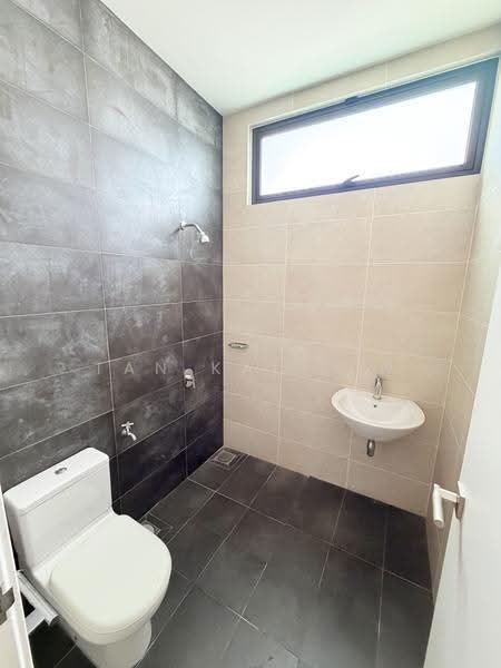 Semi-Detached House for Sale in Eco Botanic (Iskandar Puteri (Nusajaya)) - Tan Kai Lun - Bathroom - PropertyGuru.com.my