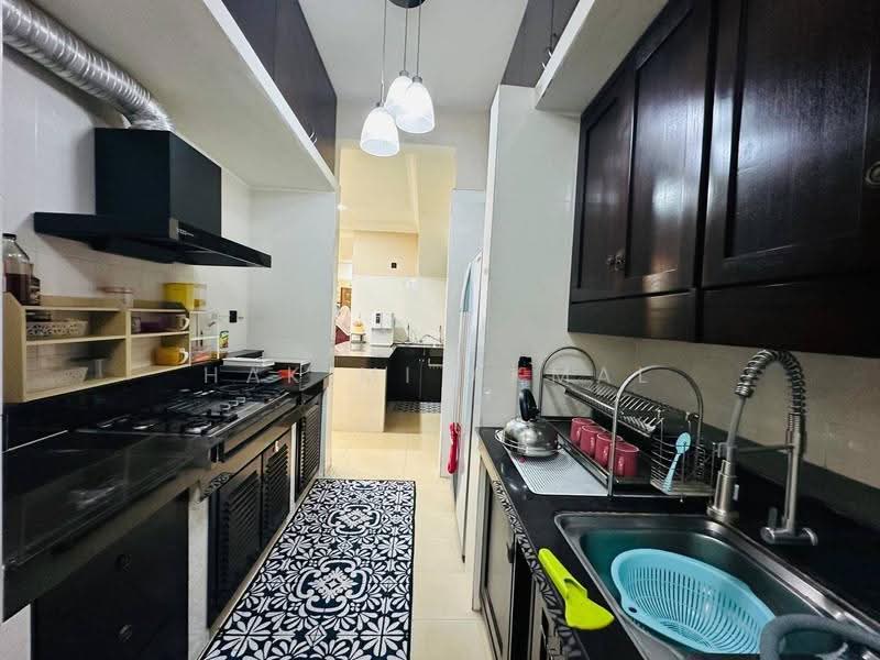 Rumah Berkembar untuk Dijual di Taman Tropika 2 (Kajang) - Hakimi Akmal - Kitchen - PropertyGuru.com.my