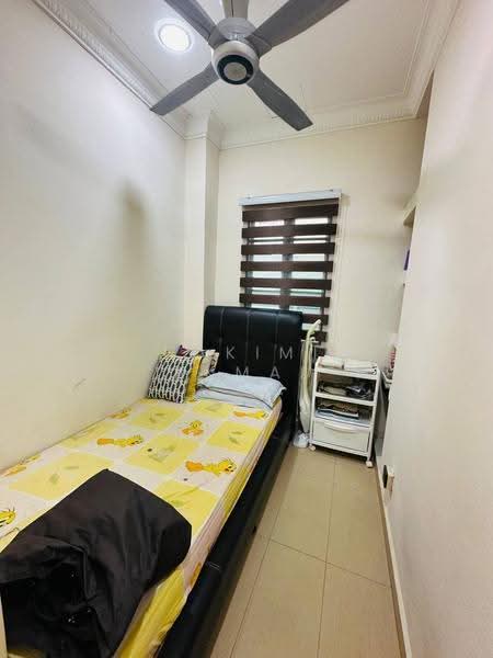 Rumah Berkembar untuk Dijual di Taman Tropika 2 (Kajang) - Hakimi Akmal - Bedroom - PropertyGuru.com.my