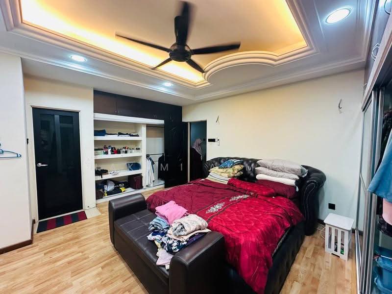 Rumah Berkembar untuk Dijual di Taman Tropika 2 (Kajang) - Hakimi Akmal - Bedroom - PropertyGuru.com.my