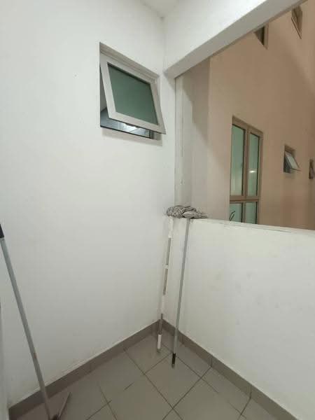 Kediaman Servis untuk Dijual di Gaya Resort Homes - Stephanie Lim - Balcony - PropertyGuru.com.my
