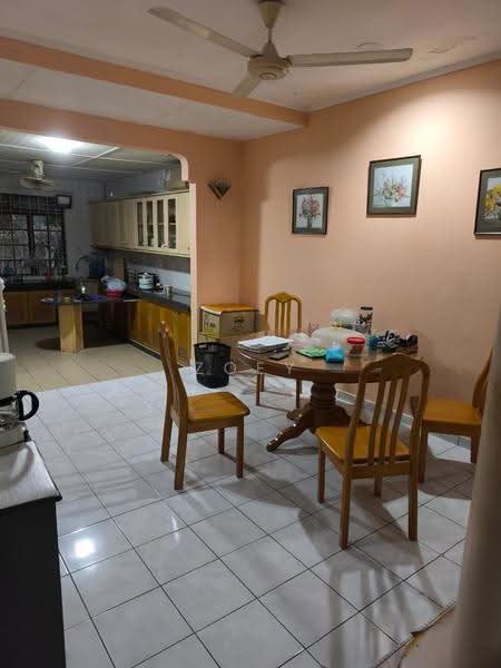Rumah Teres 2-Tingkat untuk Dijual di Kolombong (Kota Kinabalu) - Zoey Liau - Kitchen - PropertyGuru.com.my