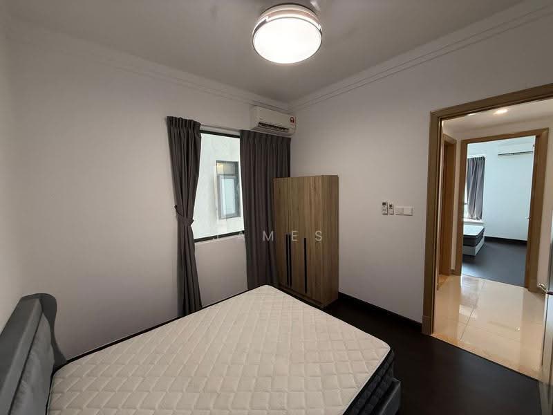 Kondominium untuk Dijual di R&F Princess Cove Phase 1 - James Bong - Bedroom - PropertyGuru.com.my