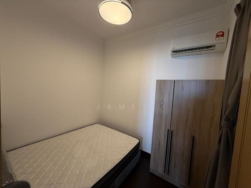 Kondominium untuk Dijual di R&F Princess Cove Phase 1 - James Bong - Bedroom - PropertyGuru.com.my