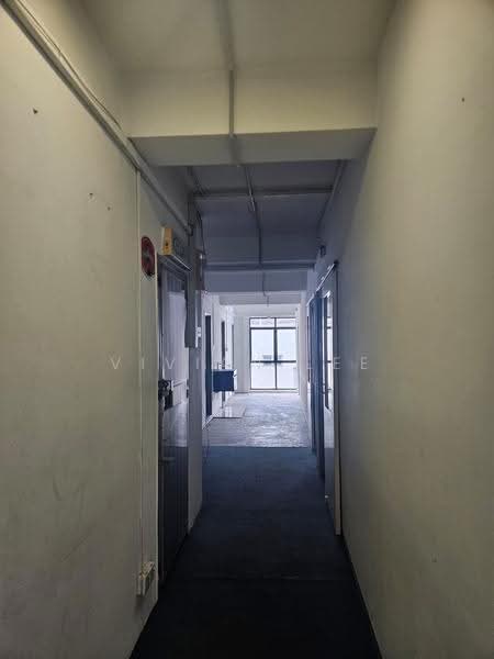 Office for Rent in Kepong (Kuala Lumpur) - Vivian Lee - Corridor - PropertyGuru.com.my