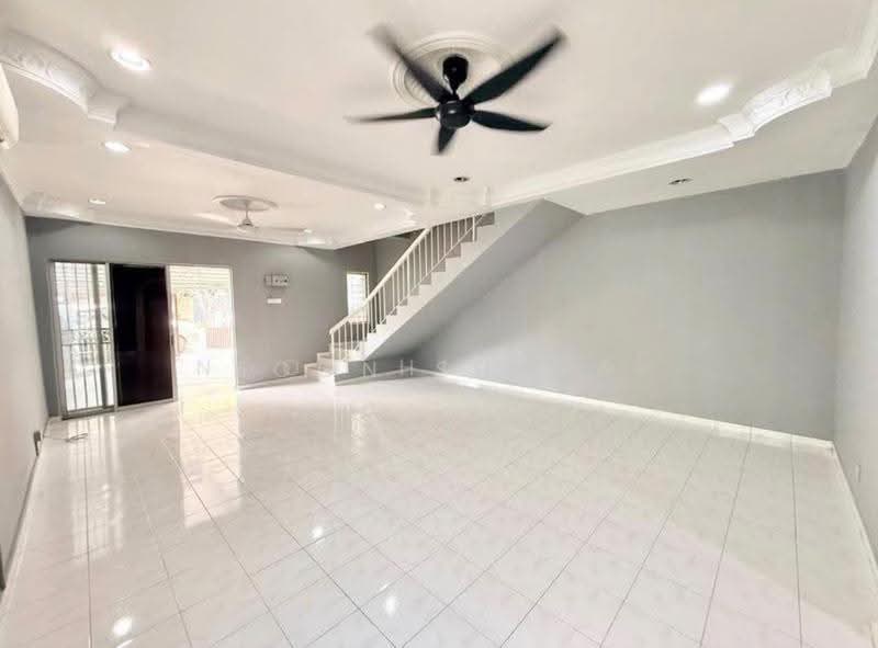 Terraced House for Sale in Taman Semenyih Mewah (Semenyih) - Soon Sheng Law - Living Room - PropertyGuru.com.my