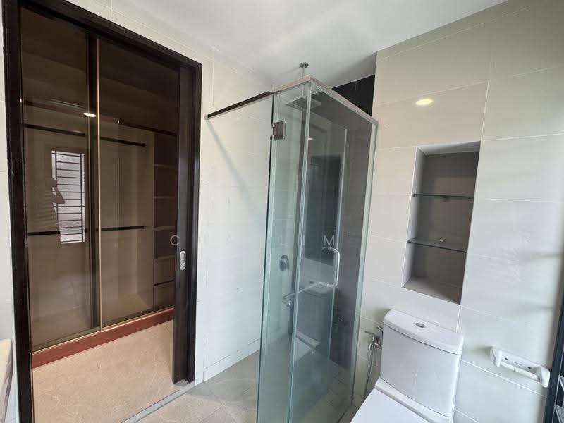 2-storey Terraced House for Sale in Bandar Kinrara Seksyen 8 (Bandar Kinrara) - ChaoLim . - Bathroom - PropertyGuru.com.my