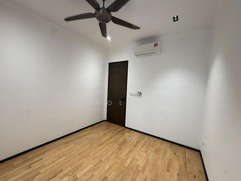 2-storey Terraced House for Sale in Bandar Kinrara Seksyen 8 (Bandar Kinrara) - ChaoLim . - Interior - PropertyGuru.com.my