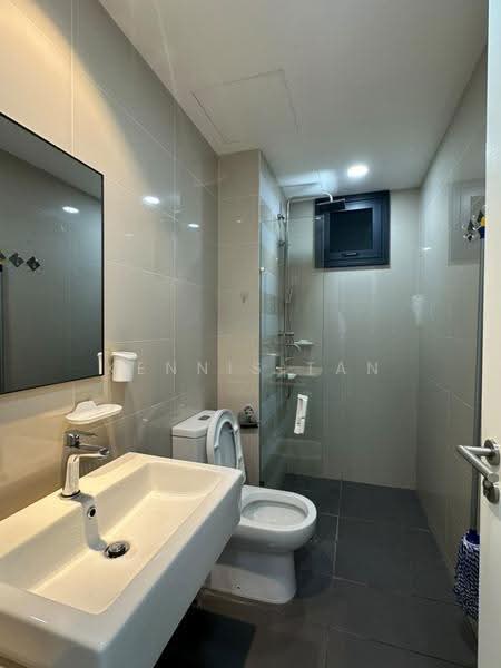 Kondominium untuk Disewa di United Point (Residensi Berpadu) - Kennis Tan - Bathroom - PropertyGuru.com.my