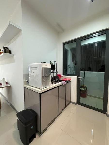 Kondominium untuk Disewa di United Point (Residensi Berpadu) - Kennis Tan - Kitchen - PropertyGuru.com.my